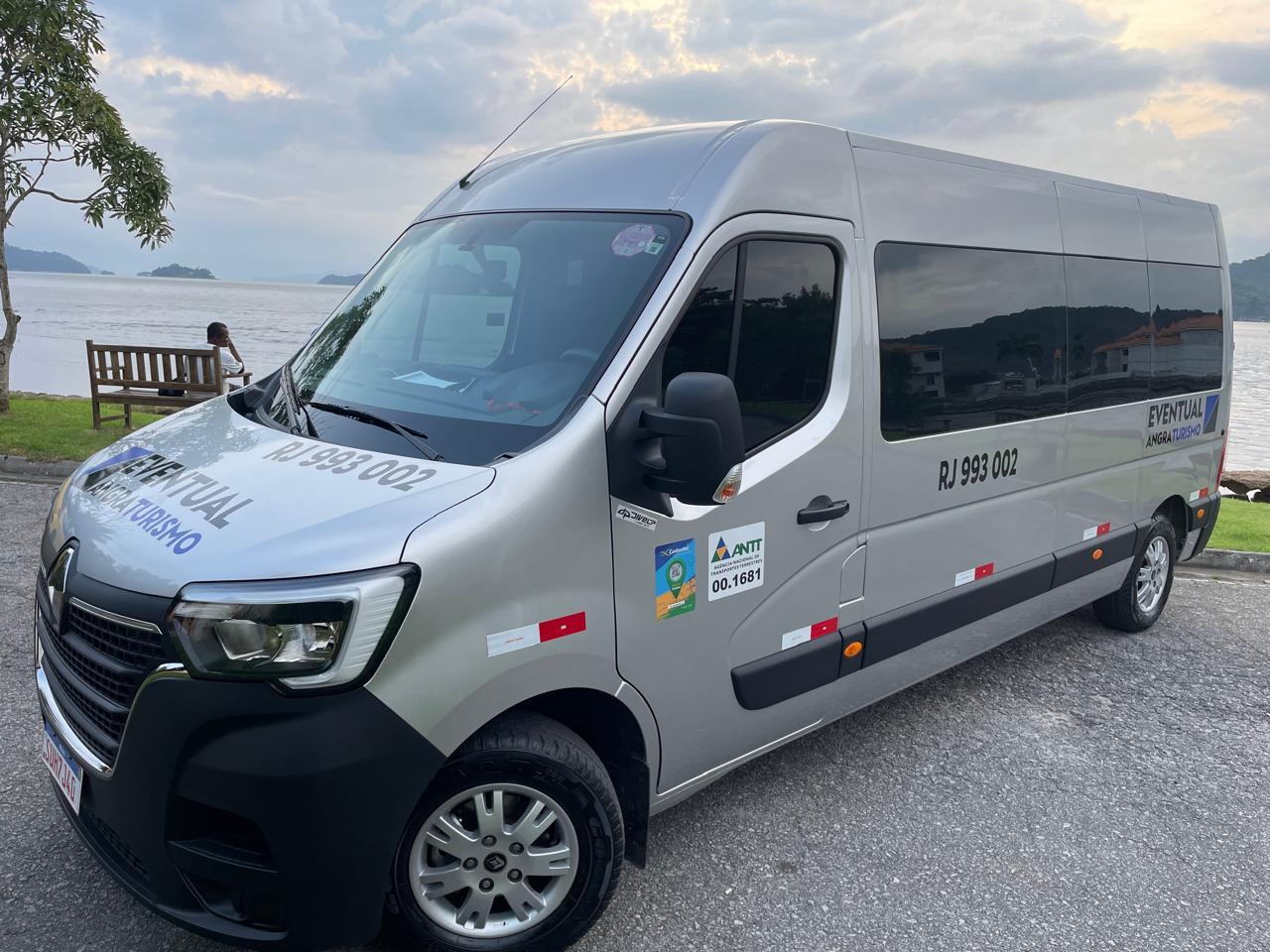 Van 02 — Exterior